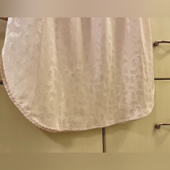 Peach paisley vintage half slip - Picture 3 of 6